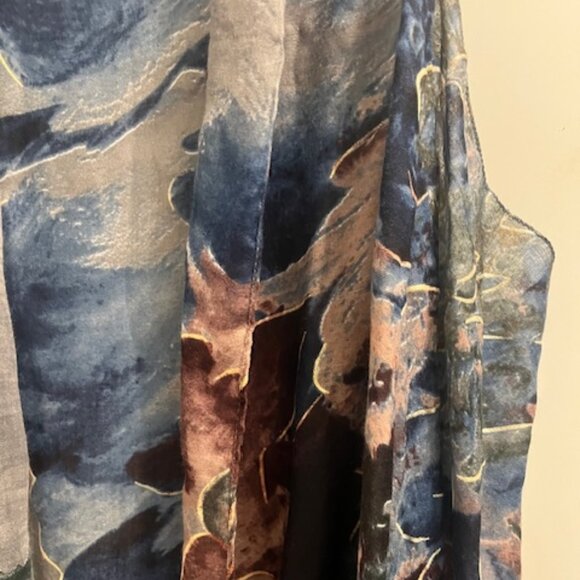 Floral Duster - Picture 5 of 9